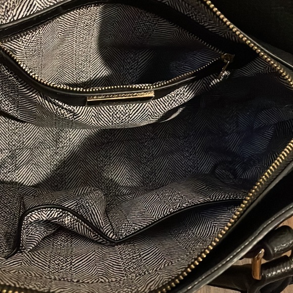 Black purse - Picture 4 of 6